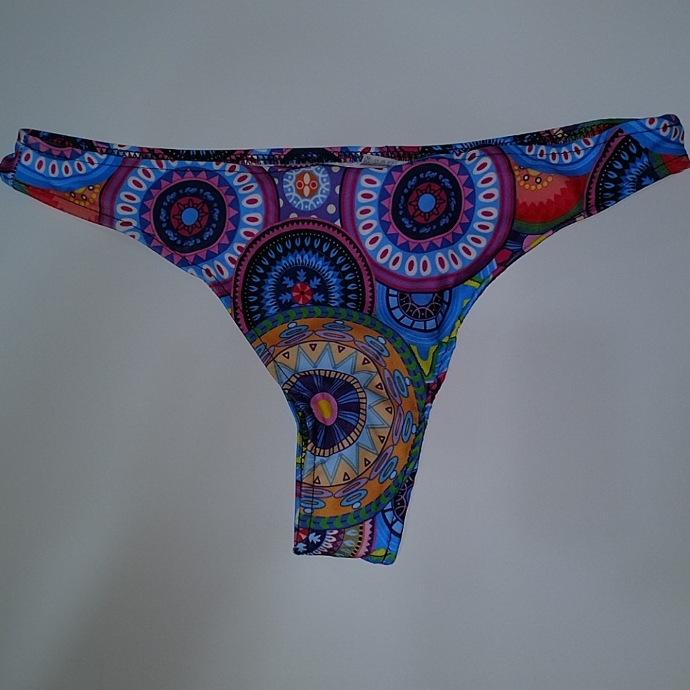 NWT Cheeky Bikini Bottoms - Picture 3 of 3